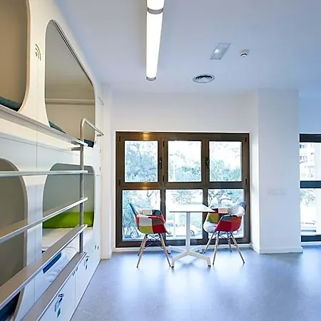 Dream Cube Hostel *