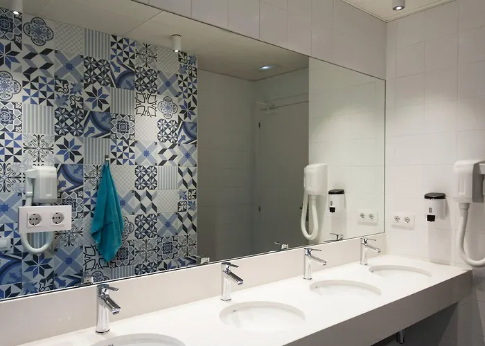 Dream Cube Hostel *