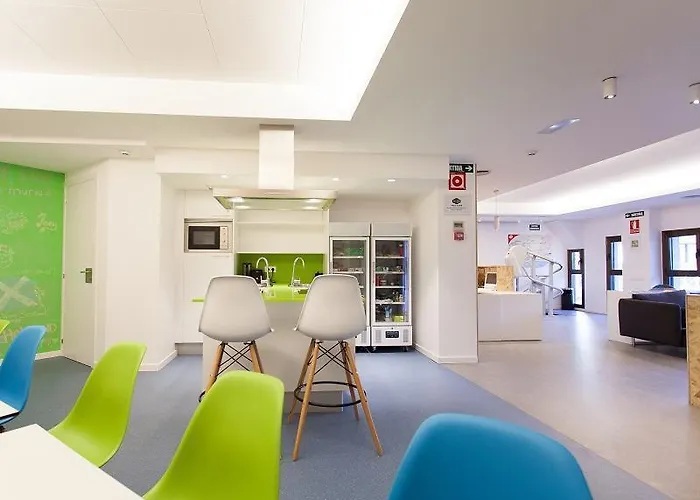 Dream Cube Hostel *