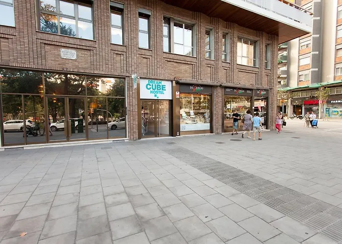 ホステル ドリーム キューブ バルセロナ